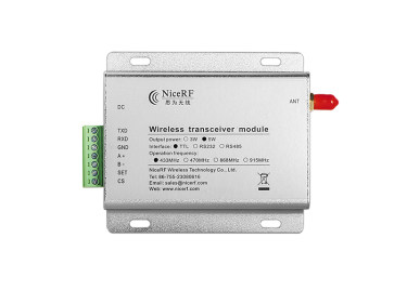 &iquest;Cu&aacute;l es la diferencia entre una estaci&oacute;n de radio digital de transmisi&oacute;n transparente y una estaci&oacute;n de radio digital de transmisi&oacute;n no transparente?